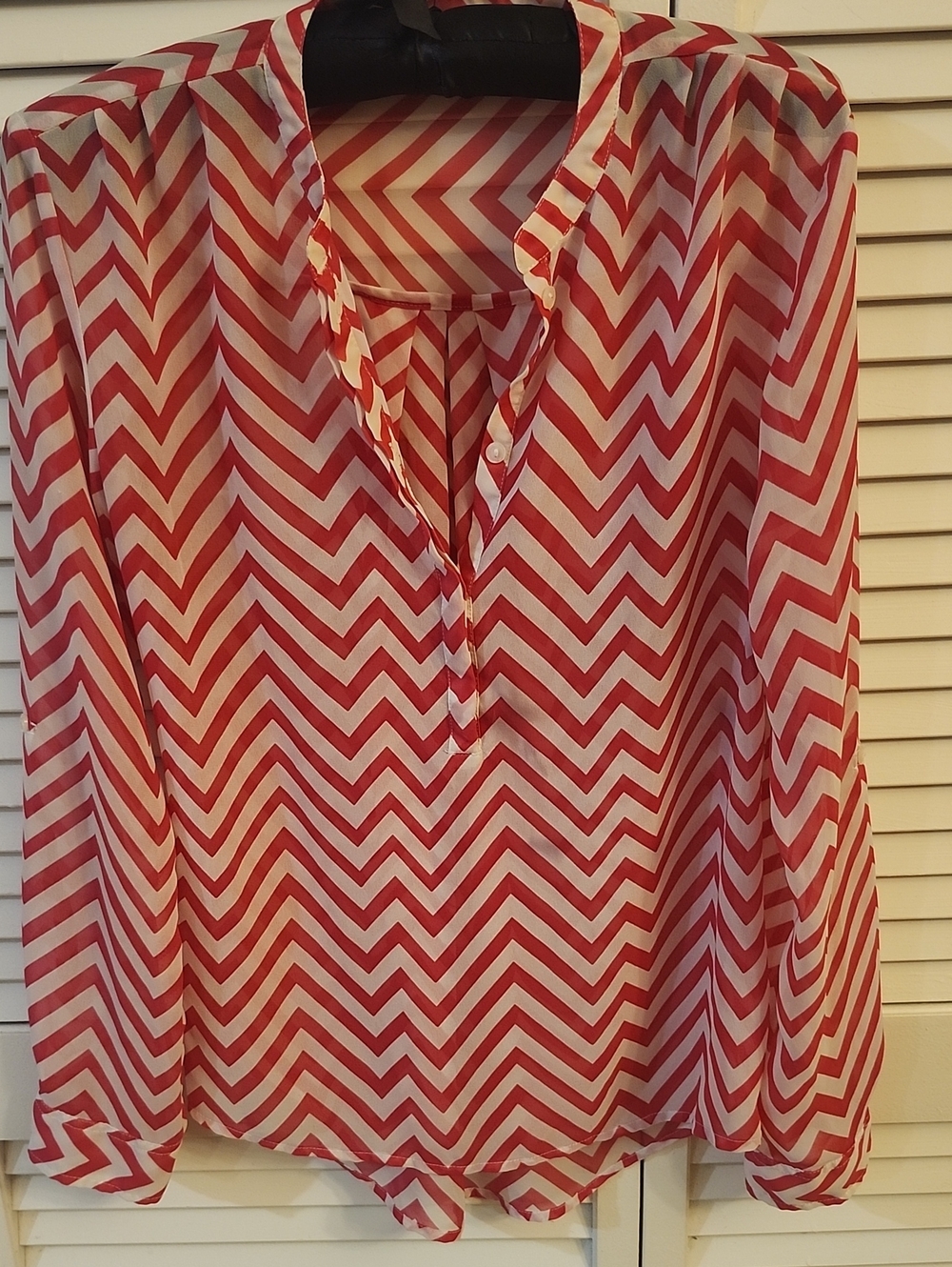 a.n.a Pink & White Chevron Split-Neck Blouse